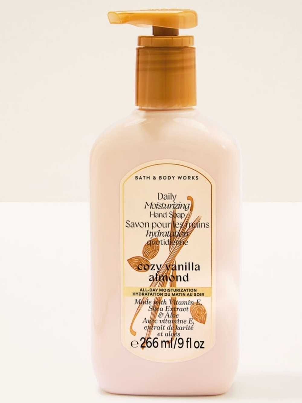 Bath & Body Works Cozy Vanilla Almond Hand Soap - Peach and Amber